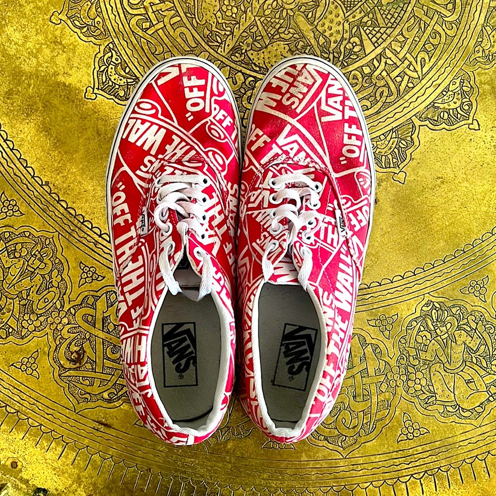 VANS “Off The Wall” low top sneakers.